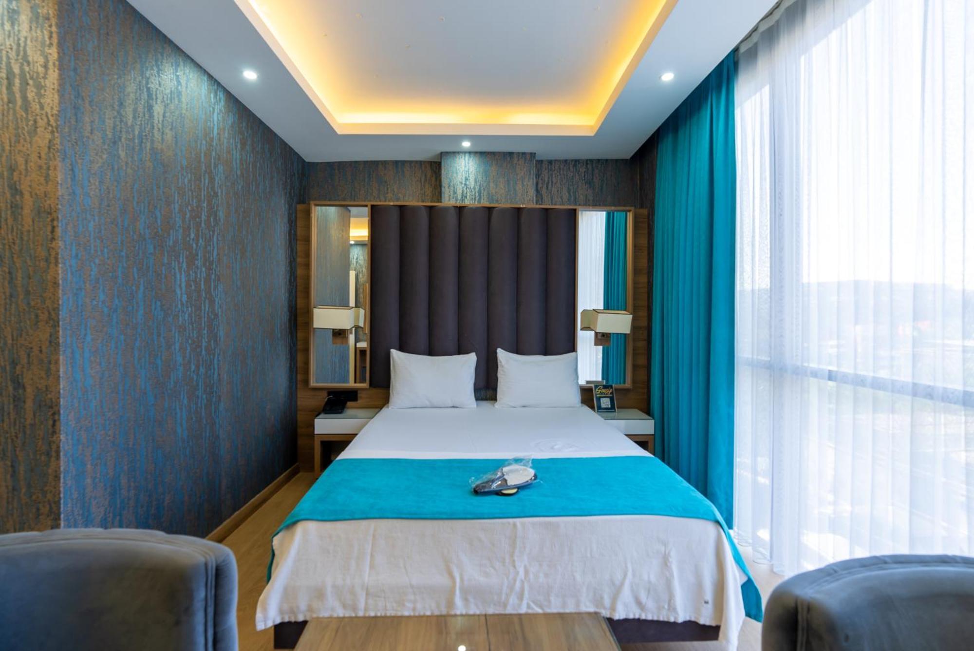 Black Palace Hotel Istanbul Exterior photo